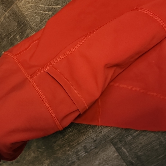 Victoria's Secret Total Knockout leggings - Picture 8 of 8